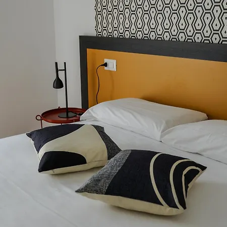 Feel - Mille Suites Bergamo Exterior photo